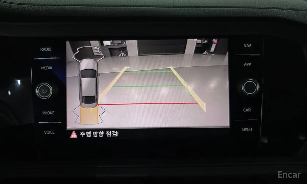 Фото 16 - Volkswagen Jetta