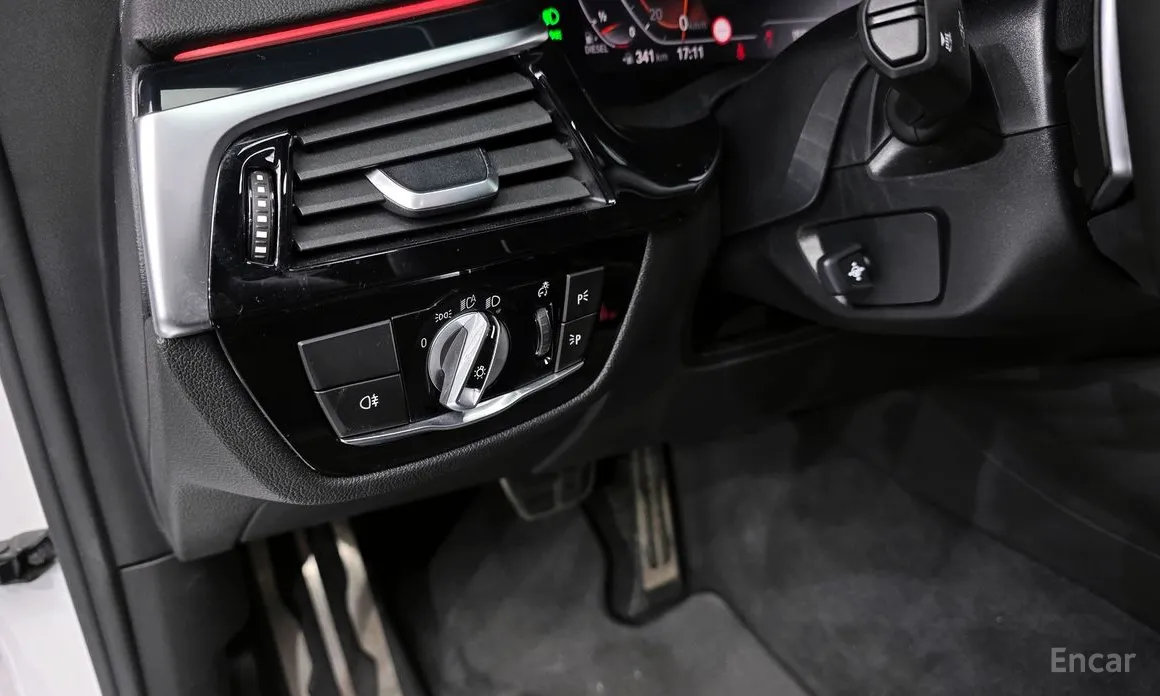 Photo 16 - BMW Gran Turismo