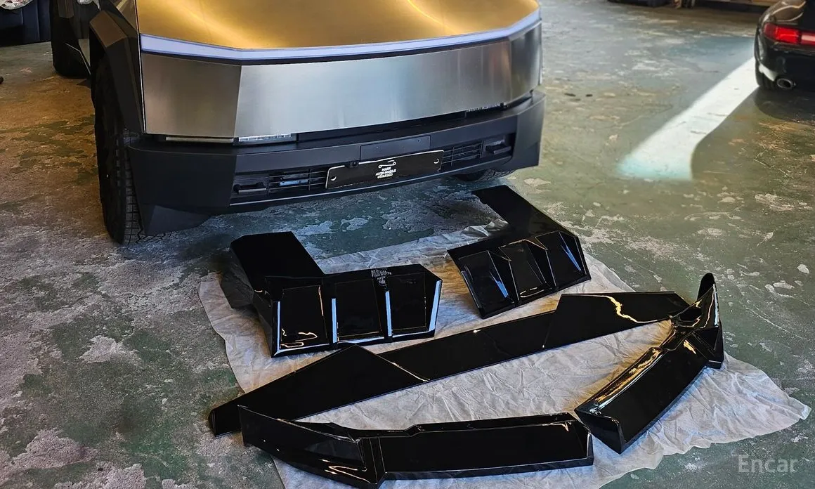 Фото 9 - Tesla Cybertruck