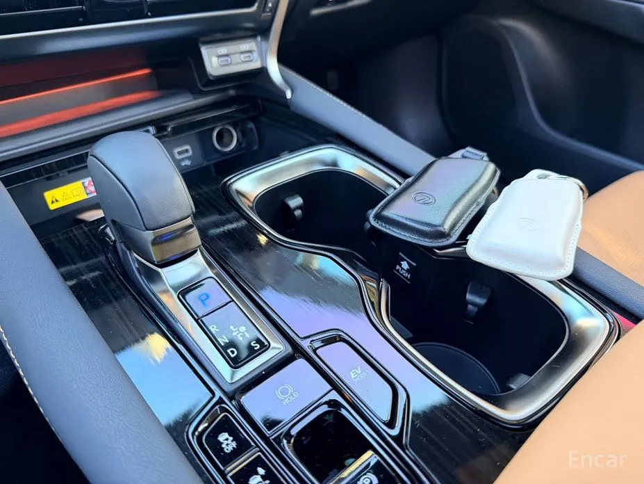 Фото 10 - Lexus RX