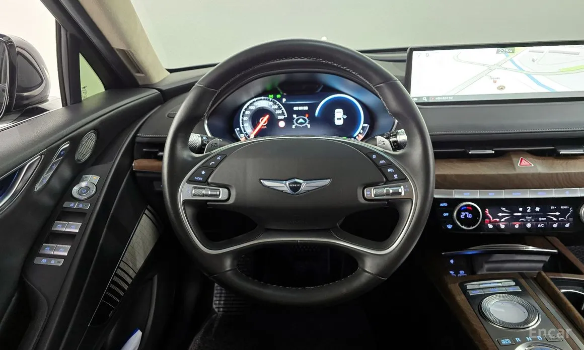 Фото 13 - Genesis G80