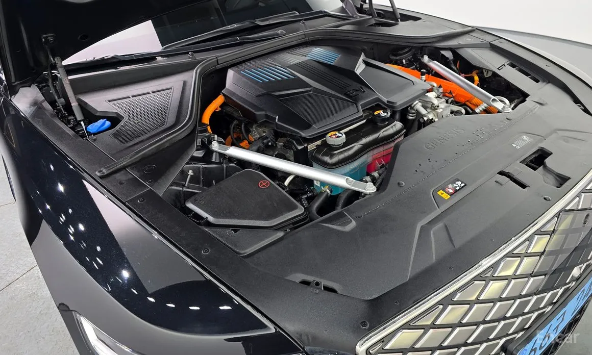 Фото 6 - Genesis G80