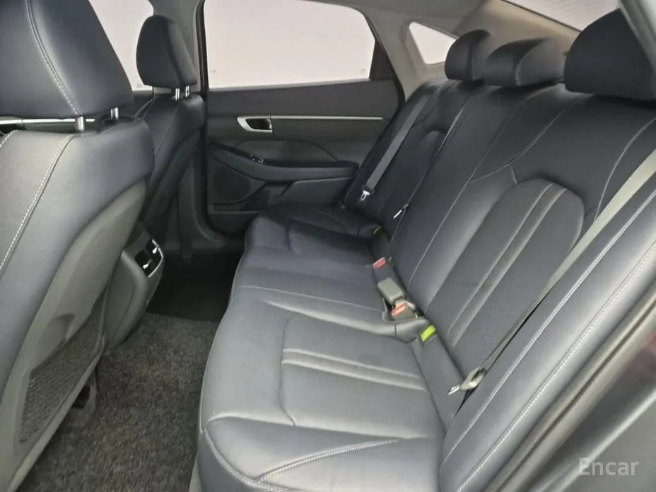 Фото 12 - Hyundai Sonata