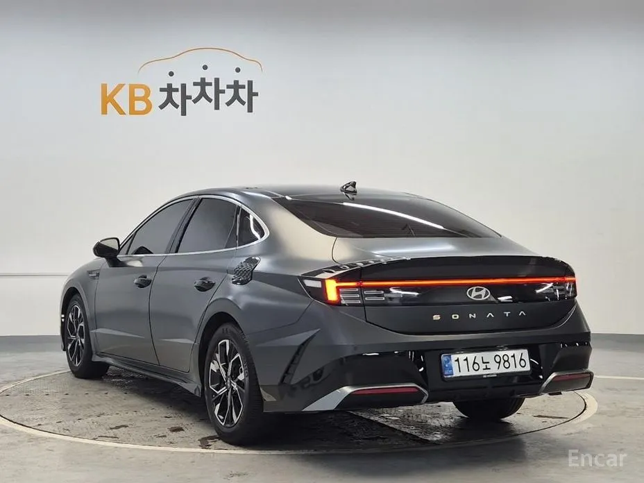 Фото 2 - Hyundai Sonata