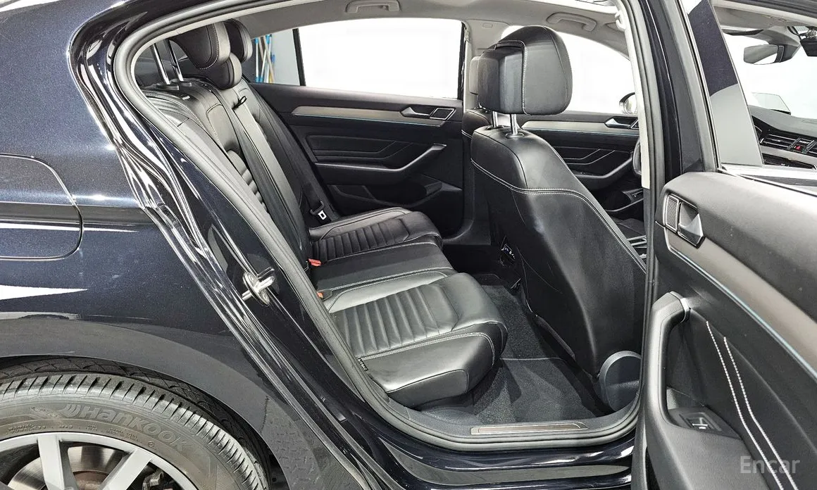 Фото 12 - Volkswagen Passat