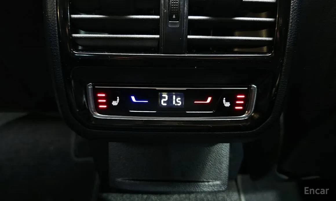 Фото 19 - Volkswagen Passat