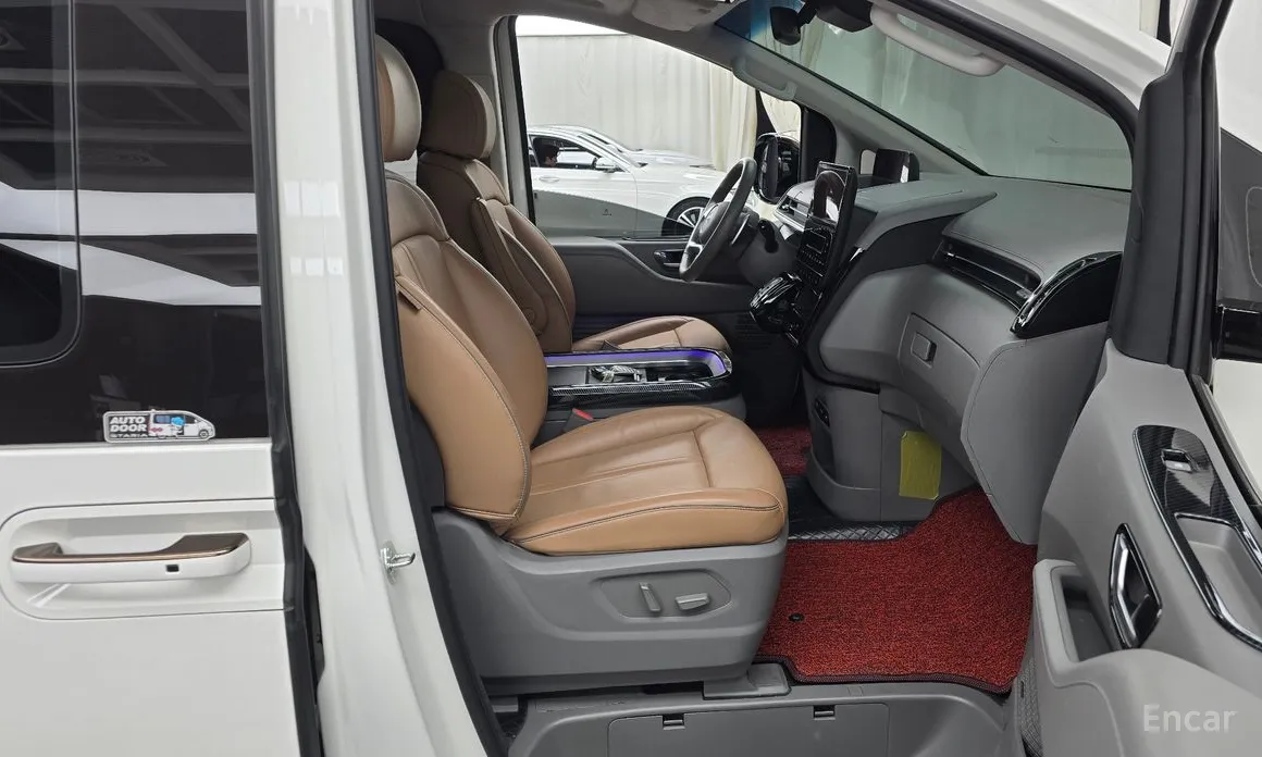 Фото 11 - Hyundai Staria