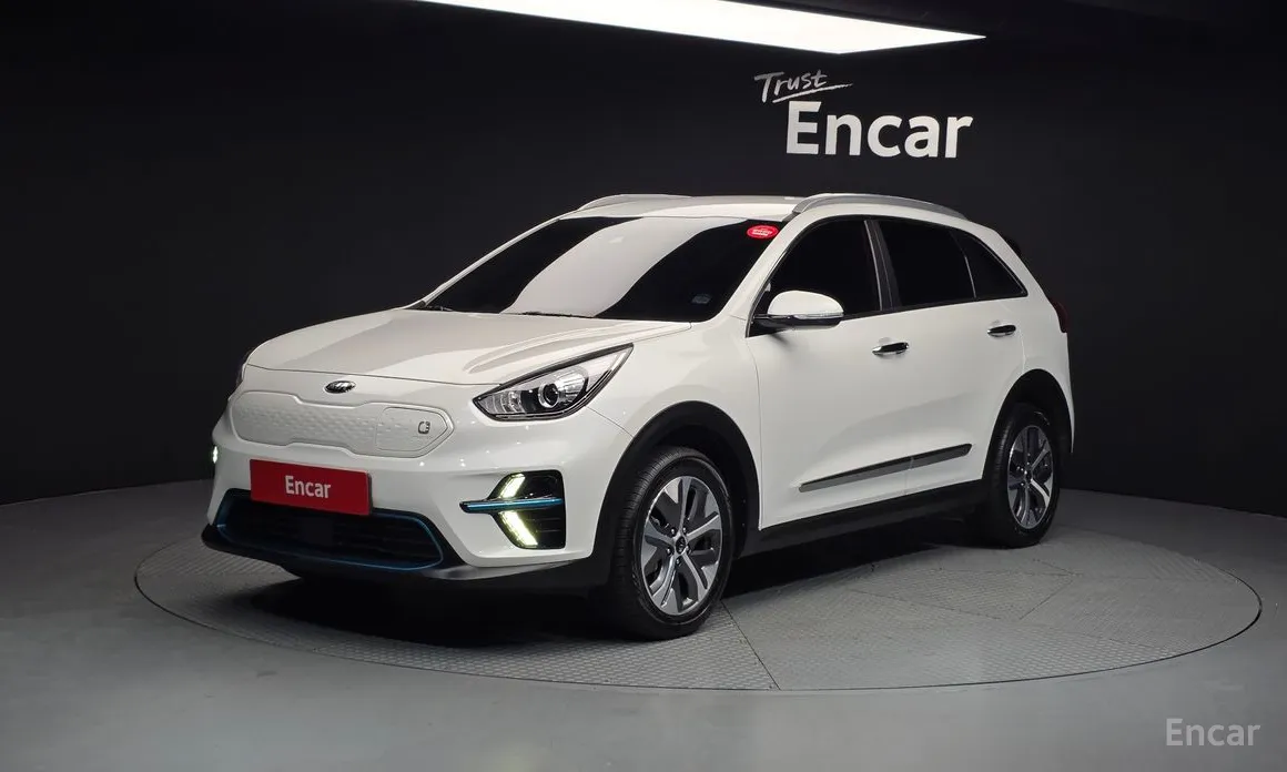 Photo 1 - Kia Niro