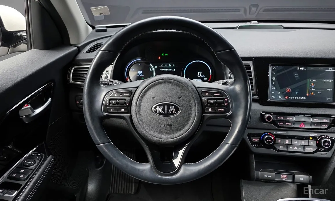 Photo 13 - Kia Niro