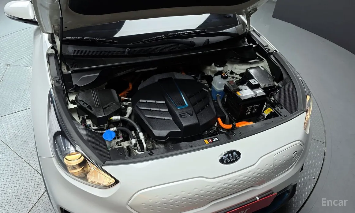 Photo 6 - Kia Niro