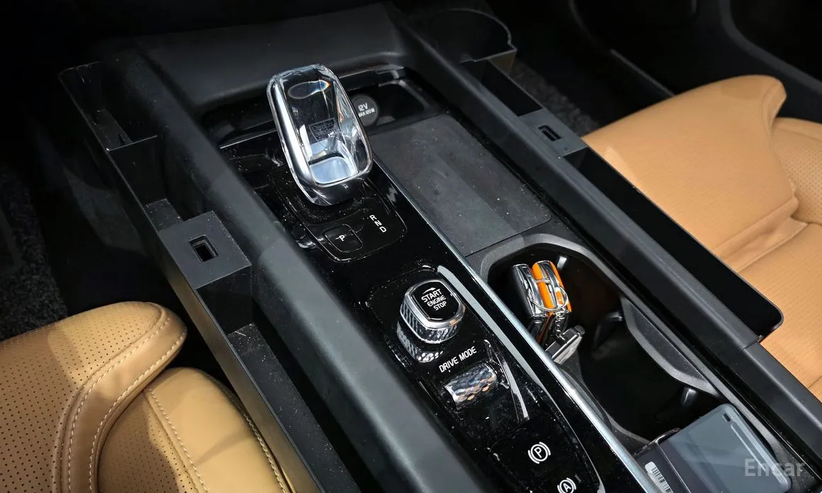 Фото 9 - Volvo S60