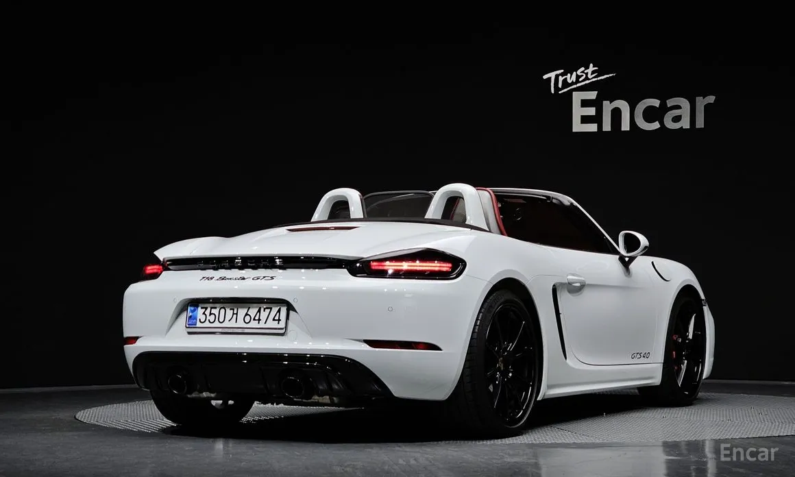 Фото 2 - Porsche 718