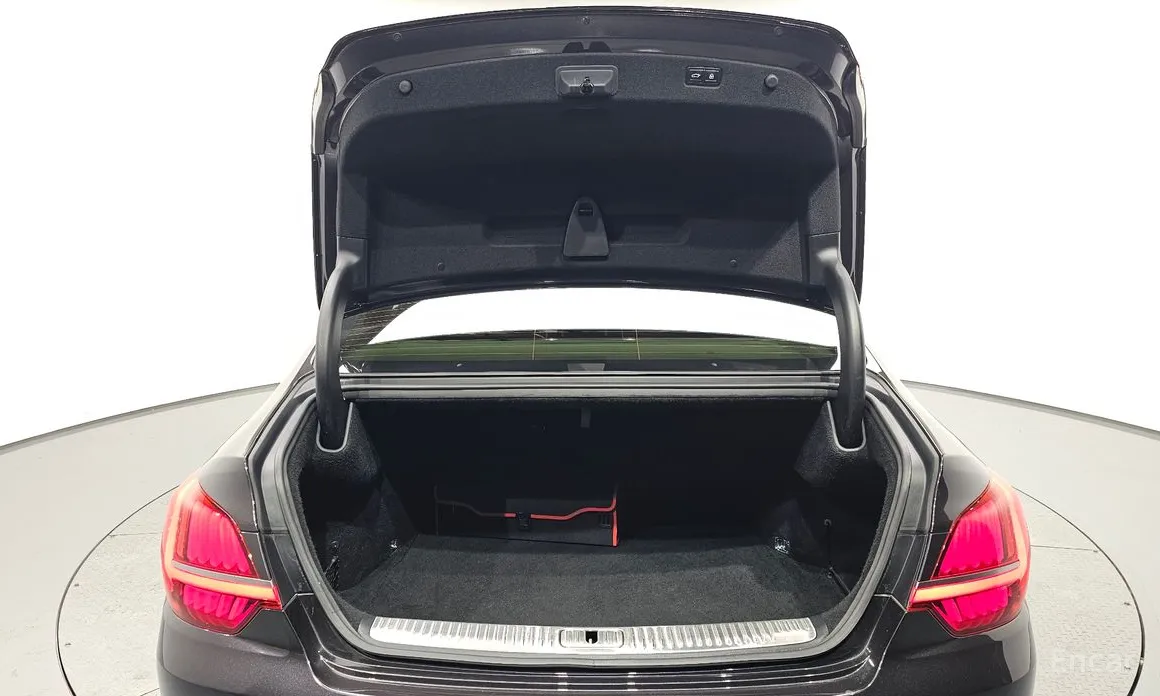 Фото 20 - Kia K9