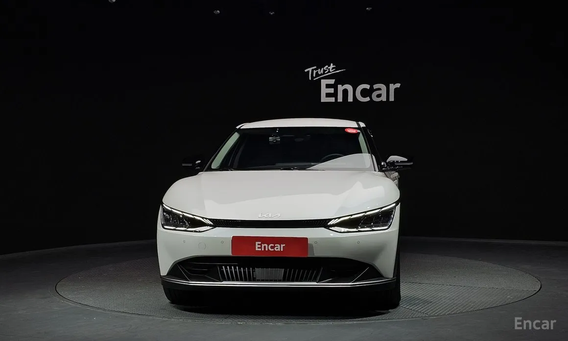 Фото 3 - Kia EV6