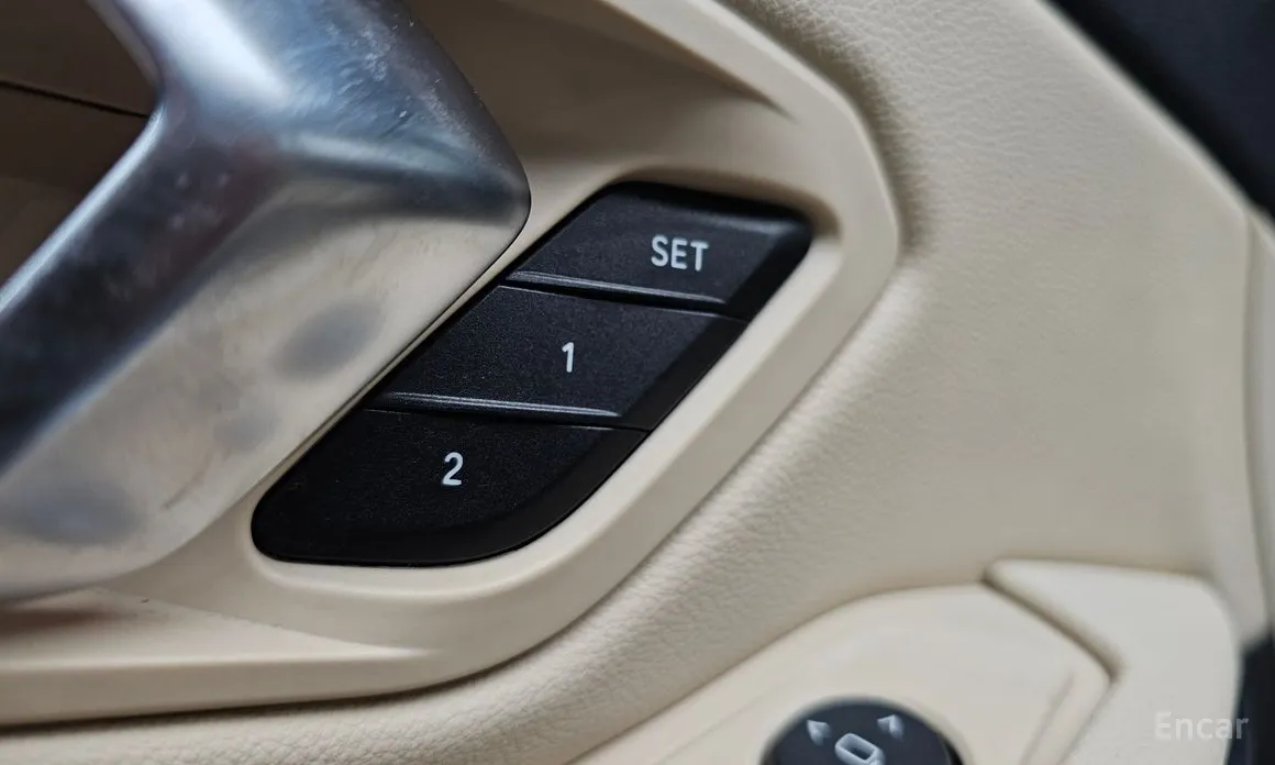 Фото 18 - BMW 3 Series