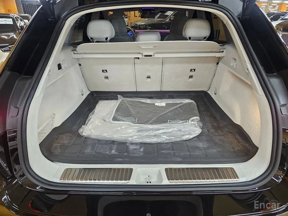 Фото 17 - Mercedes-Benz EQE