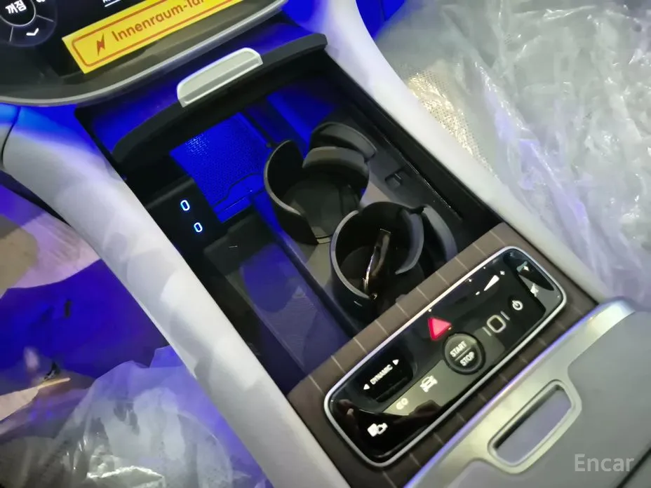 Фото 15 - Mercedes-Benz EQS