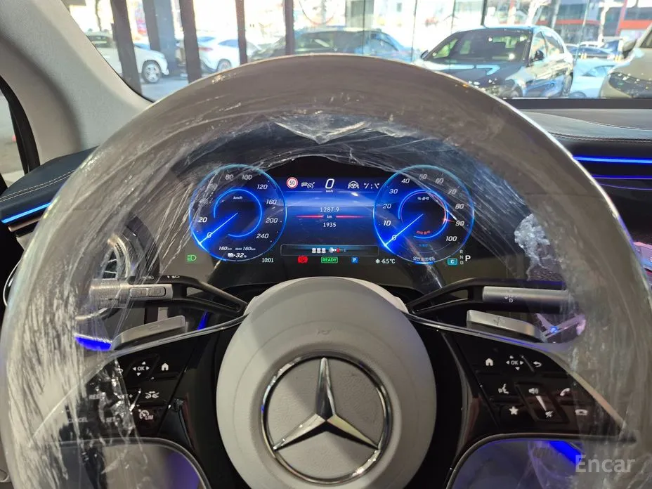 Фото 16 - Mercedes-Benz EQS