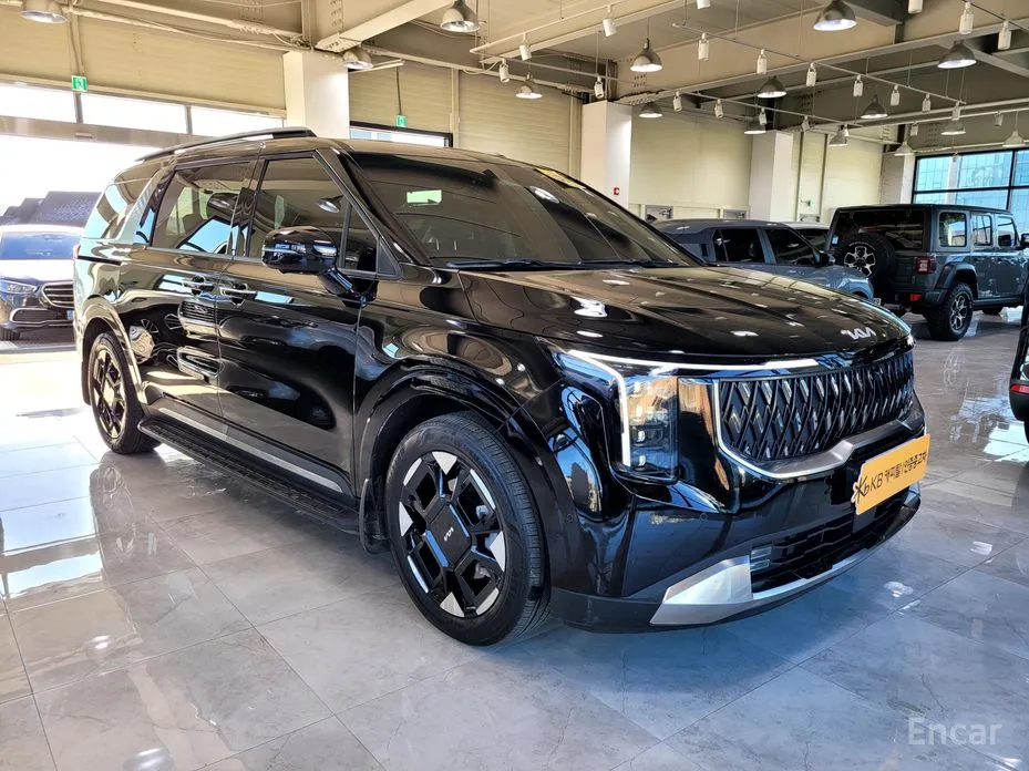 Фото 3 - Kia Carnival