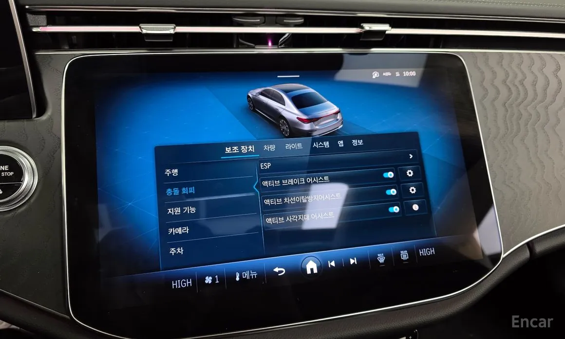 Фото 16 - Mercedes-Benz E-Class