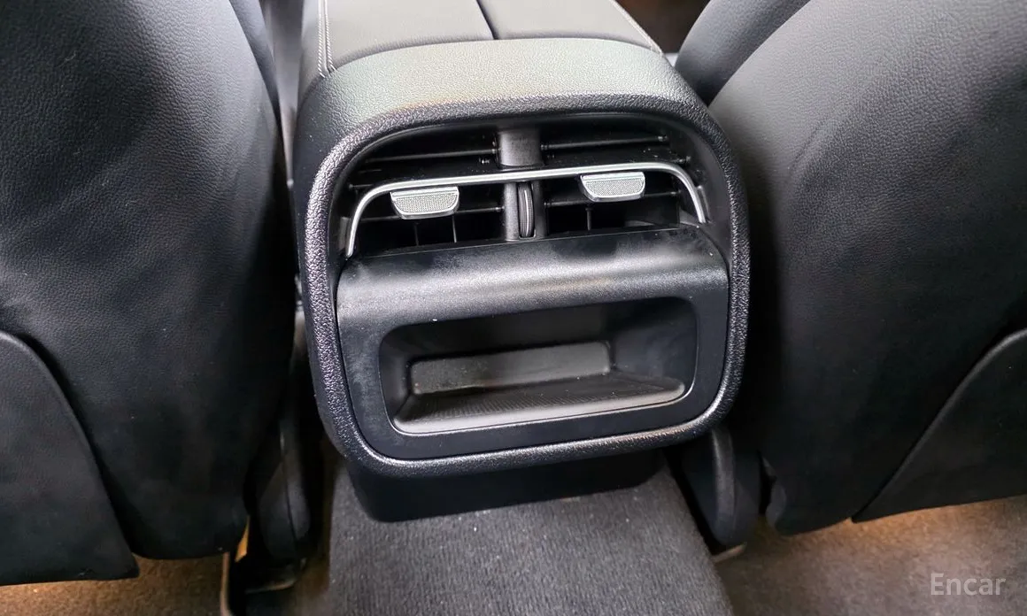 Фото 18 - Mercedes-Benz E-Class