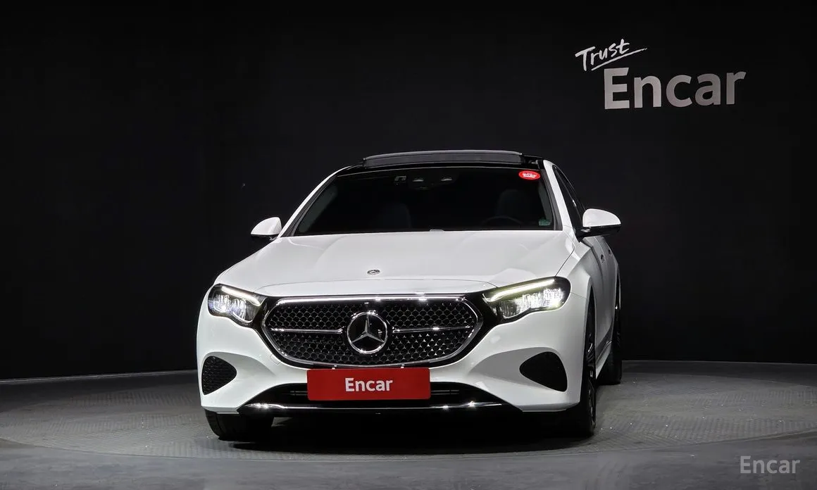 Фото 3 - Mercedes-Benz E-Class