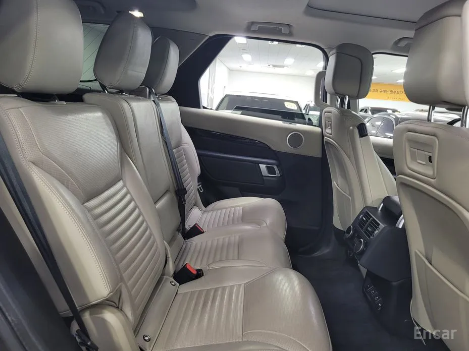 Фото 16 - Land Rover Discovery