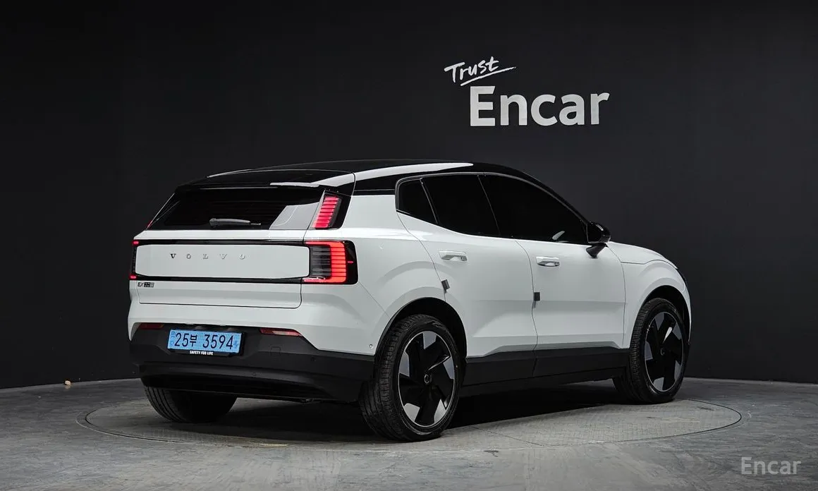 Фото 2 - Volvo EX30