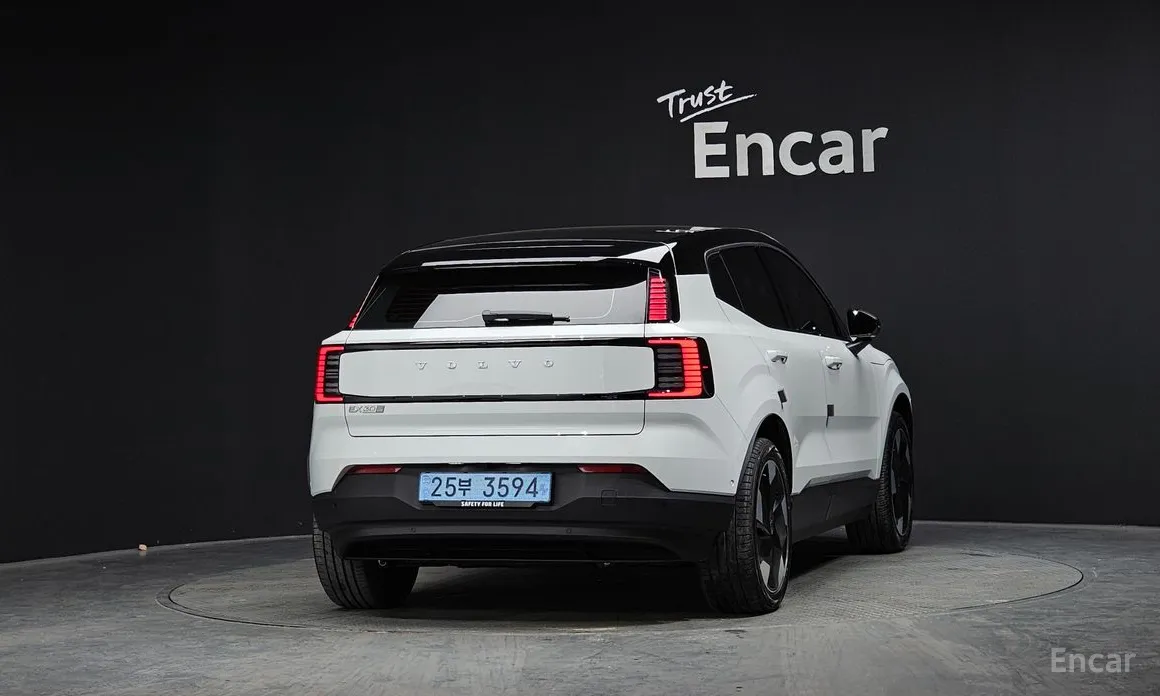 Фото 4 - Volvo EX30