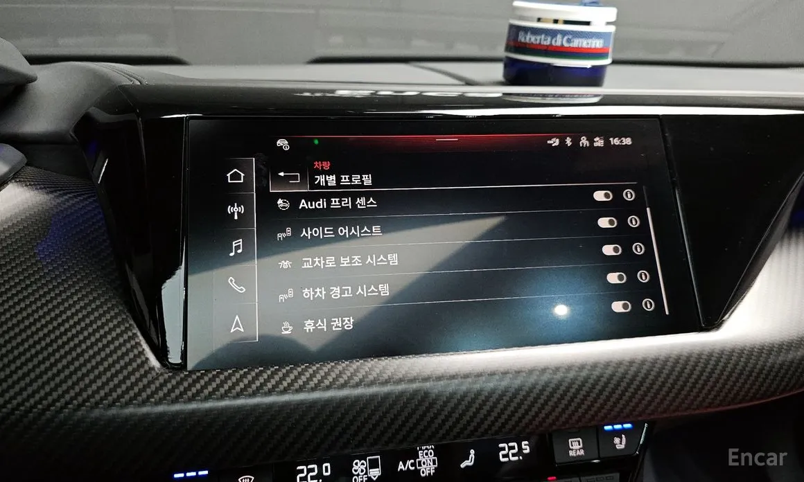 Фото 16 - Audi e-tron GT