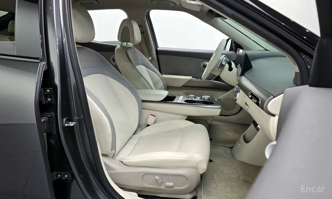 Фото 10 - Genesis GV60