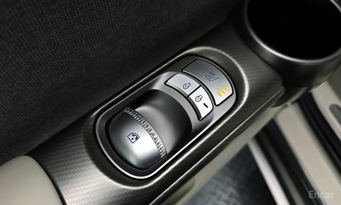 Фото 17 - Genesis GV60