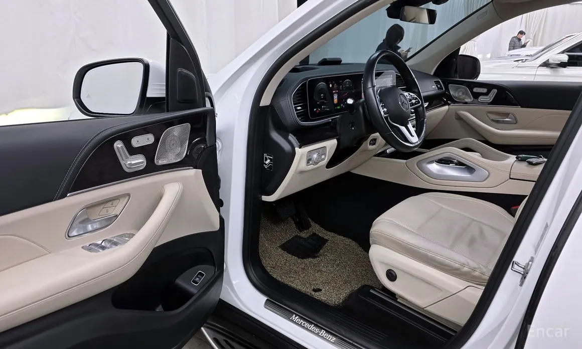 Фото 10 - Mercedes-Benz GLE-Class