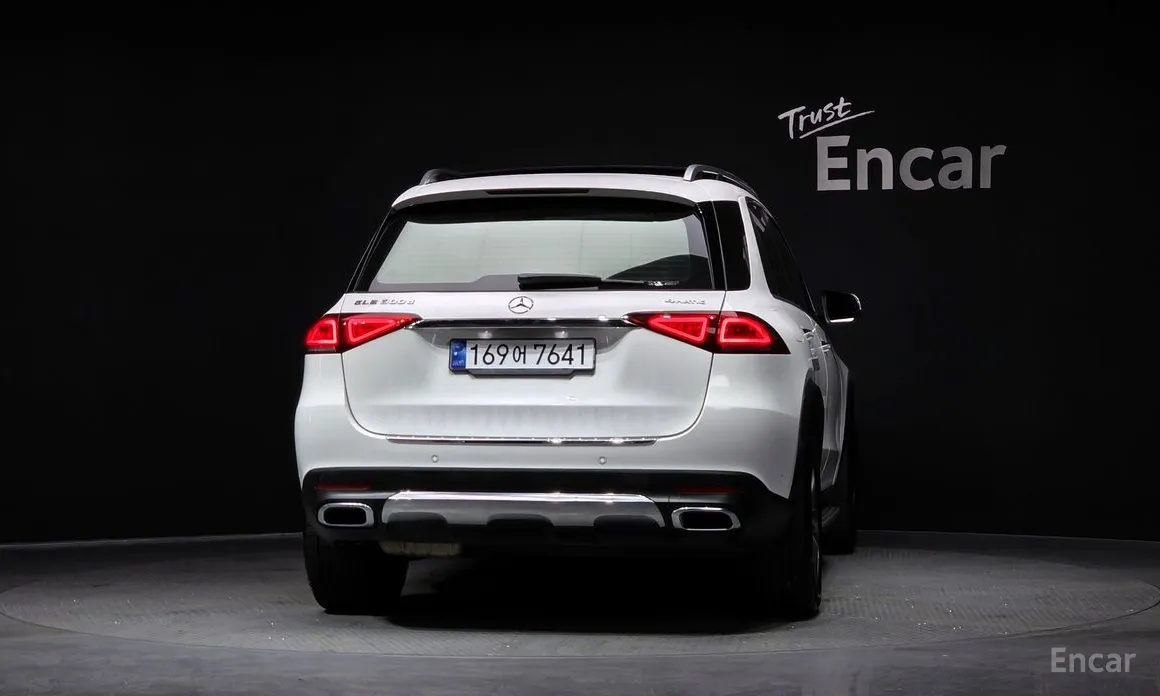 Фото 4 - Mercedes-Benz GLE-Class