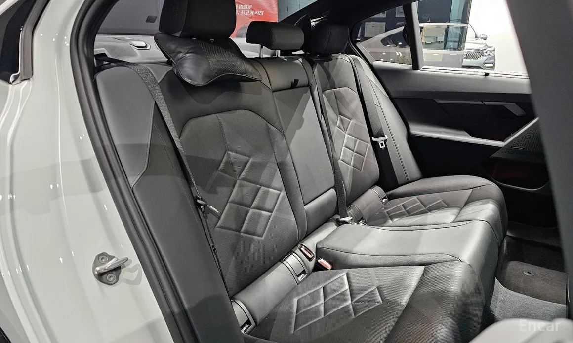 Фото 12 - BMW 5 Series