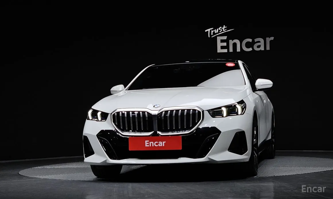 Фото 3 - BMW 5 Series