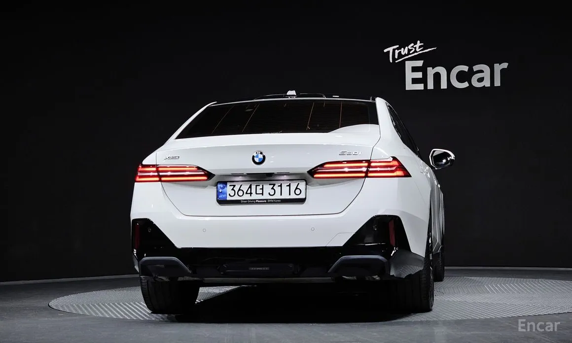 Фото 4 - BMW 5 Series