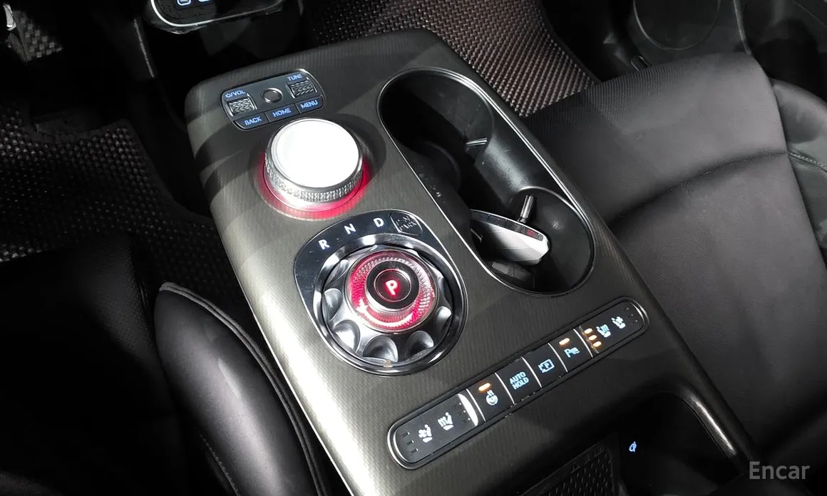 Фото 9 - Genesis GV60