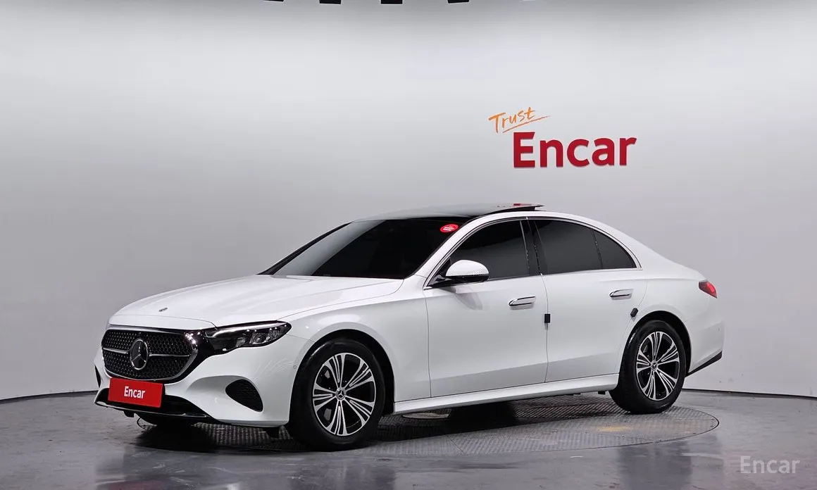 Фото 1 - Mercedes-Benz E-Class