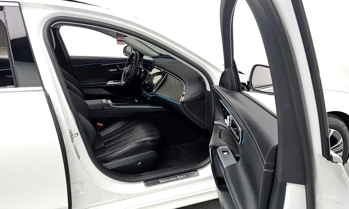 Фото 11 - Mercedes-Benz E-Class