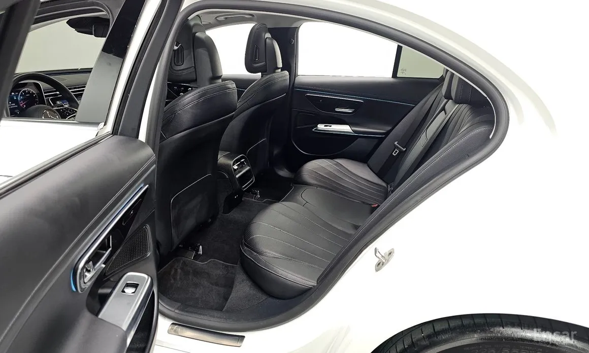 Фото 12 - Mercedes-Benz E-Class