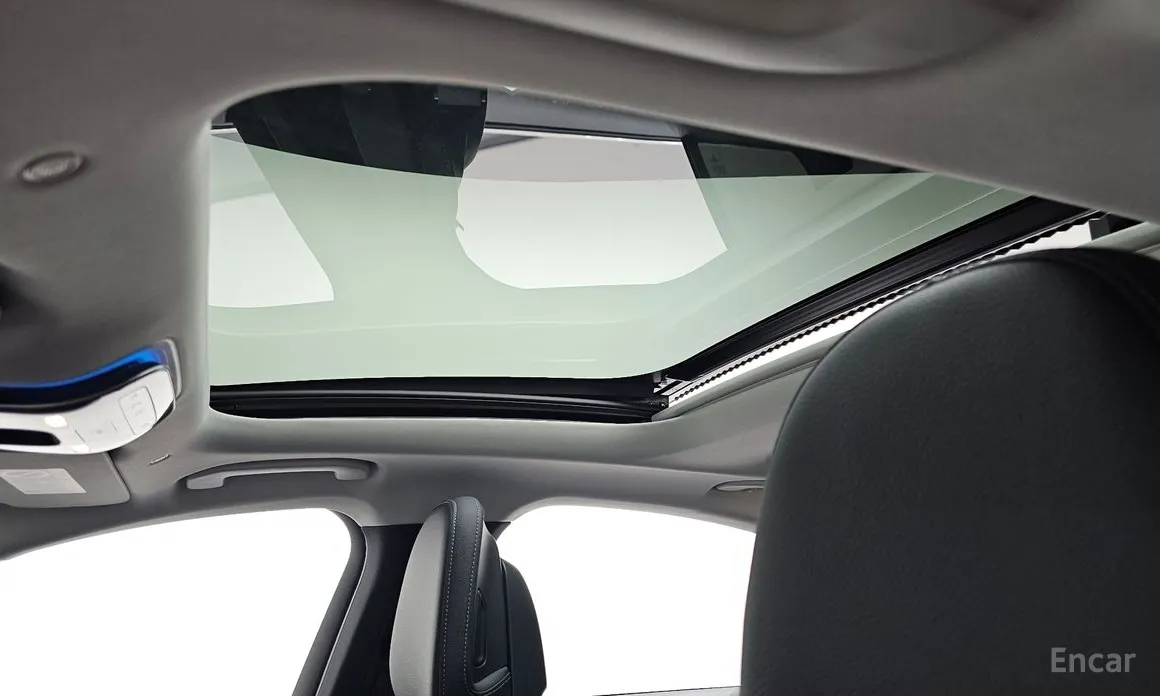 Фото 19 - Mercedes-Benz E-Class