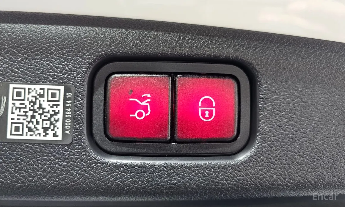 Фото 20 - Mercedes-Benz E-Class