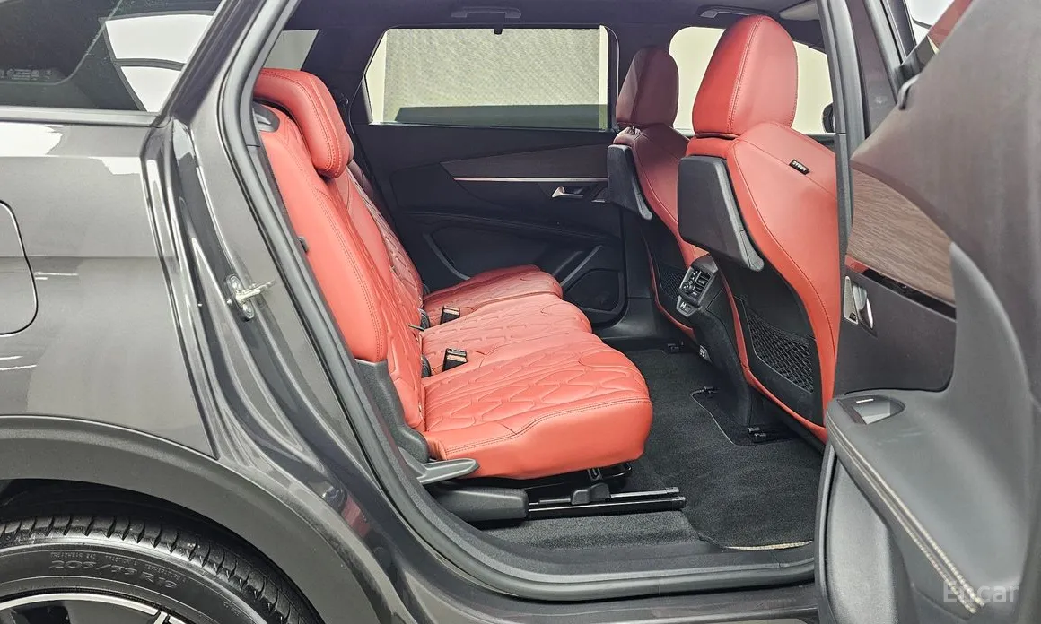 Фото 12 - Peugeot 5008