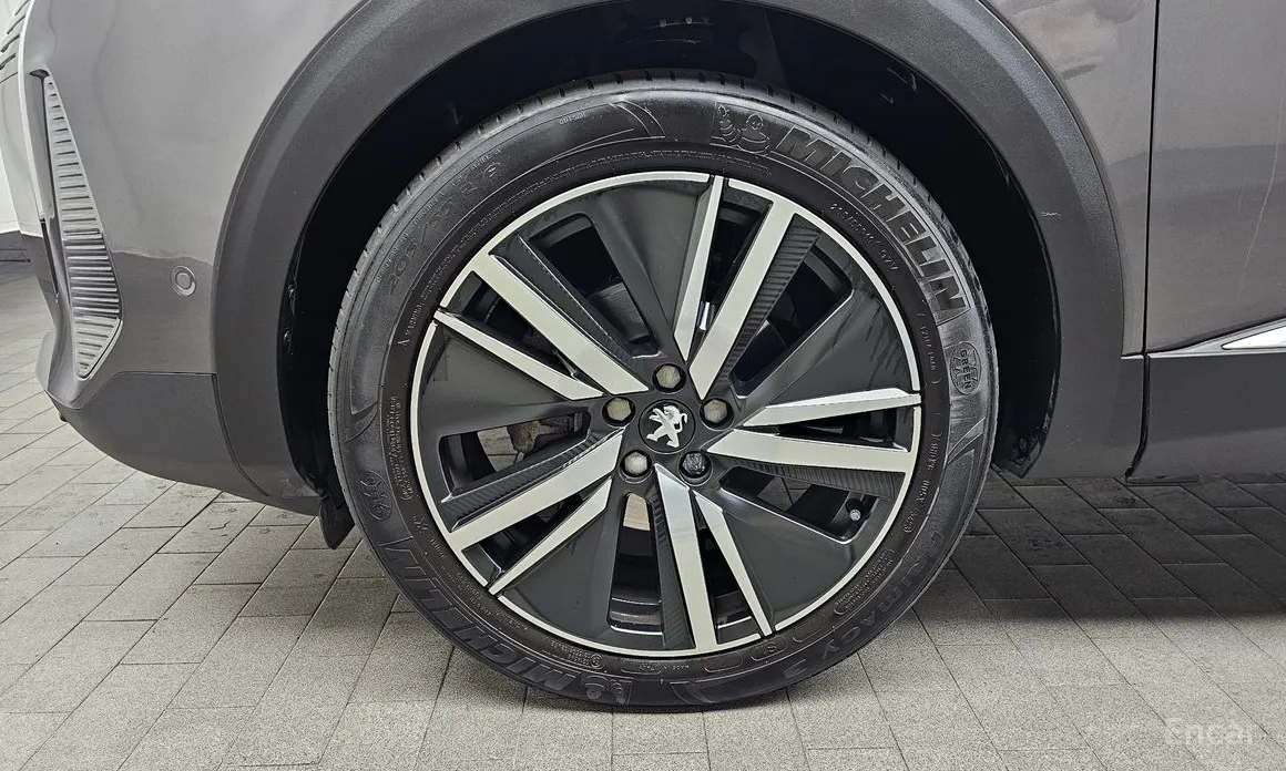 Фото 5 - Peugeot 5008