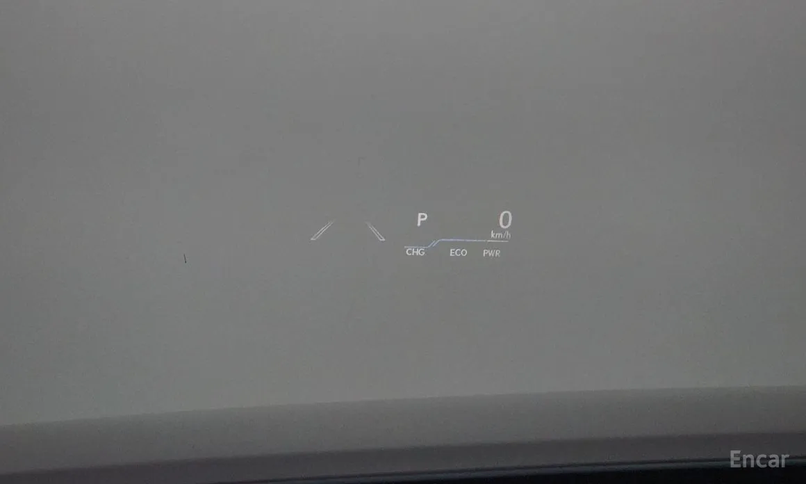 Фото 17 - Lexus ES