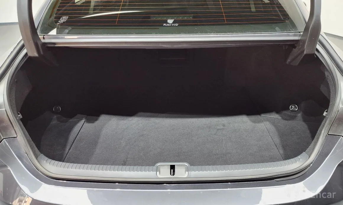 Фото 20 - Lexus ES