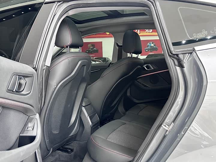 Фото 6 - BMW 2 Series