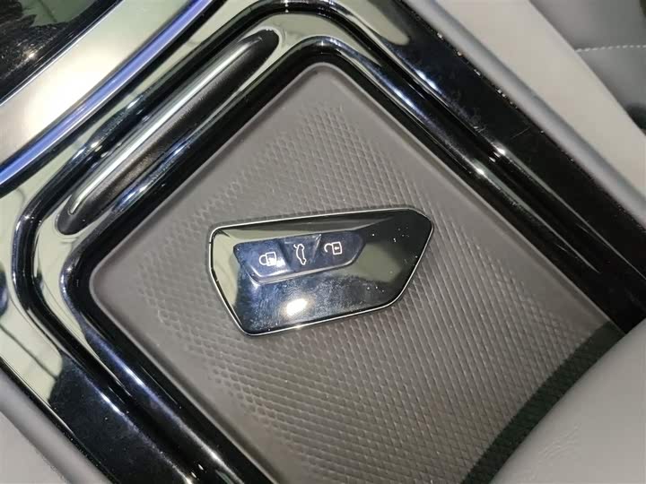 Фото 9 - Volkswagen ID.4 Crozz