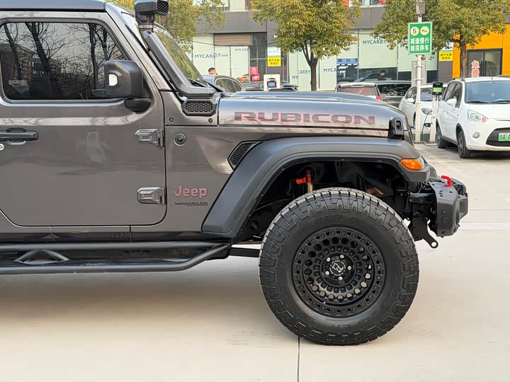 Фото 9 - Jeep Wrangler